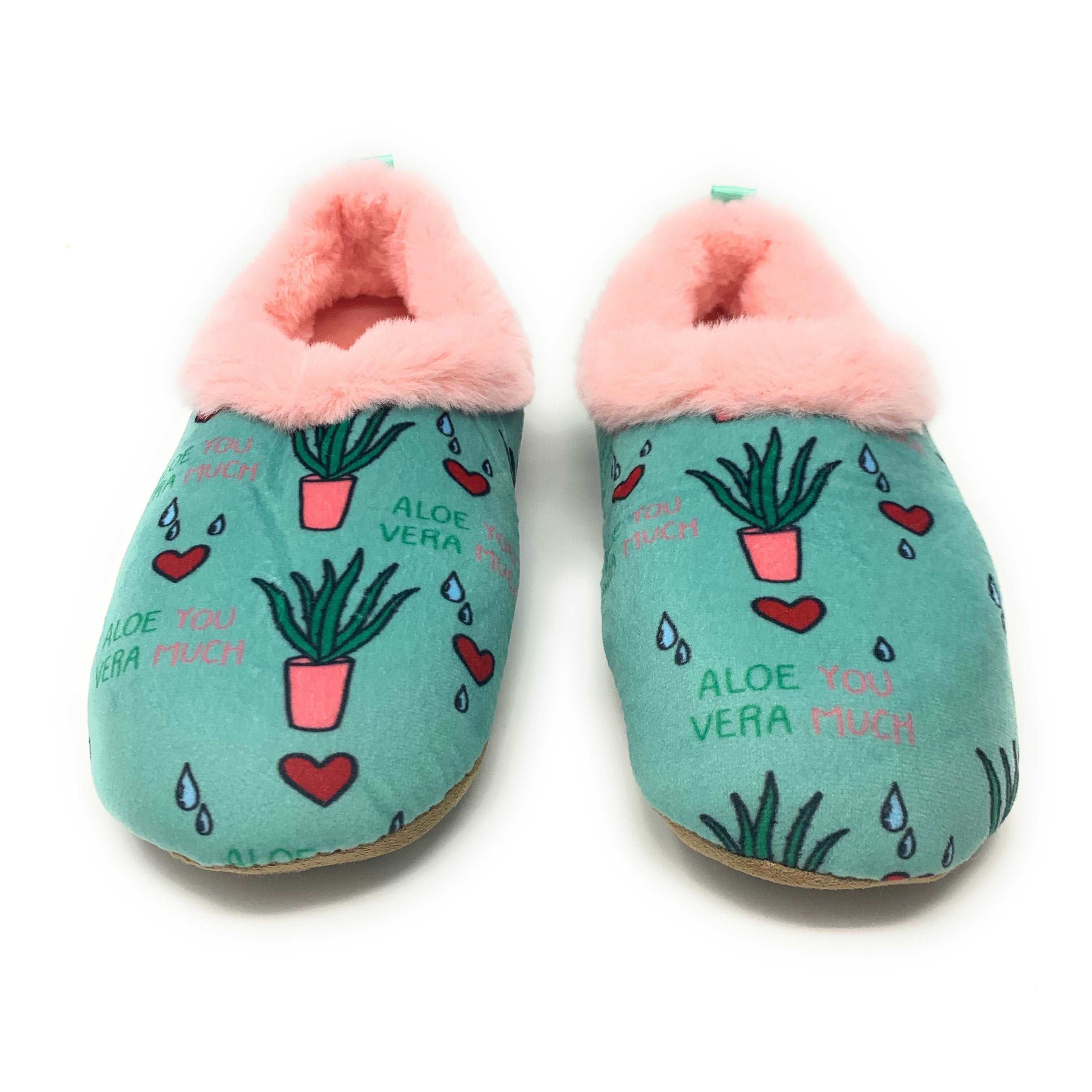 aloe-you-womens-slippers-2-oooh-yeah-socks